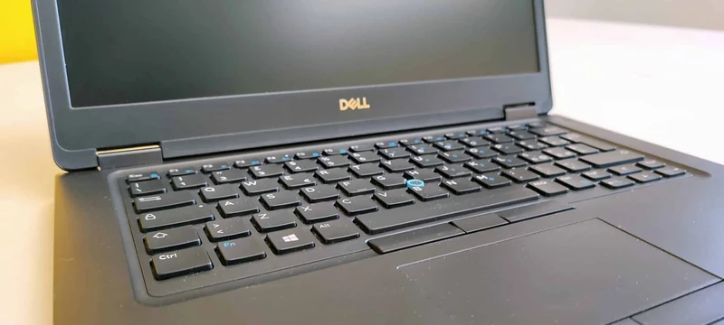 Dell Latitude 5490 Notebook 14" FullHD | Intel Core i5-8350U 1.7Ghz | 8Gb Ram | 256Gb SSD | Windows 10 Pro