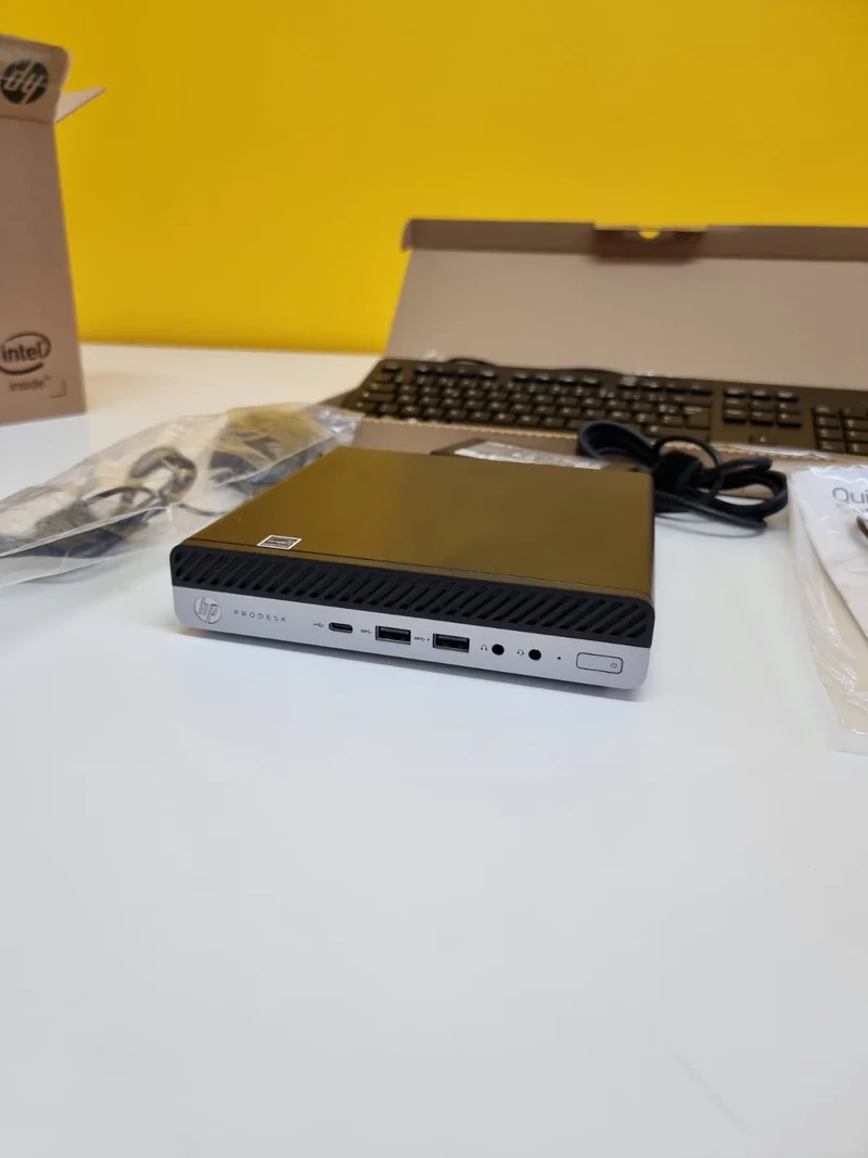 HP ProDesk 600 G4 mini PC | Intel Core i7-8700T 2.4Ghz | SSD 256GB m2 | Display Port Windows 11