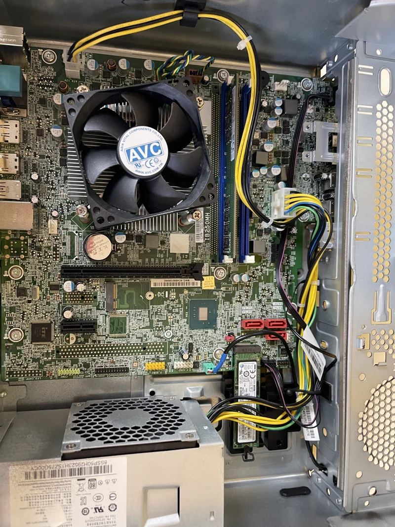 Lenovo V520 Tower PC | Intel Core i5-6400T 2.2Ghz | Ram 16Gb | SSD 256Gb Nvme | Windows 10 Pro